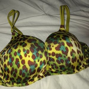 Victoria's Secret bra 38C very sexy push up